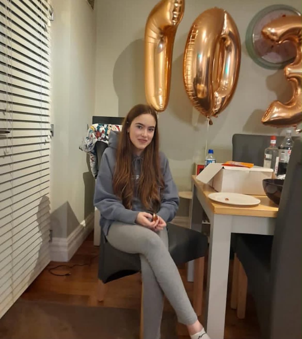 Alumna con su familia anfitriona en Irlanda