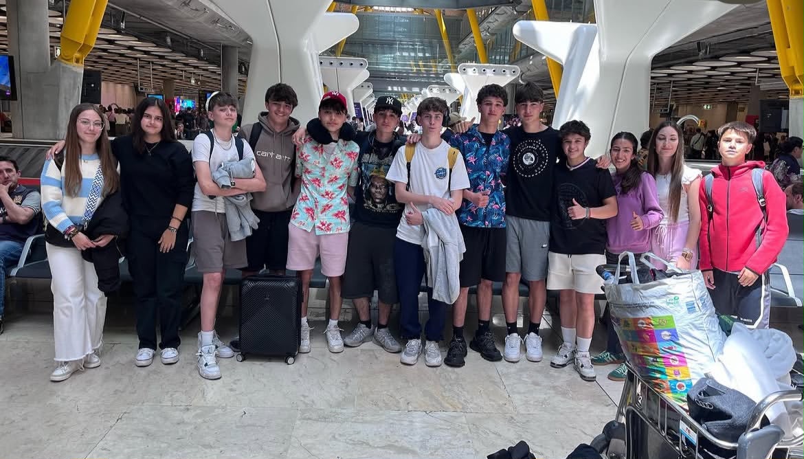 Grupo de alumnos camino de Irlanda